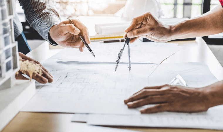 設計図　手元　写真